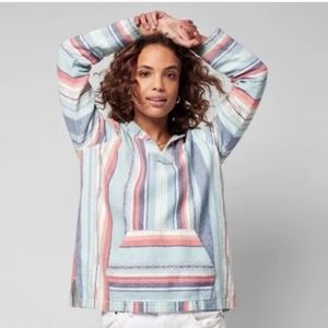 Faherty women’s Baja poncho size M